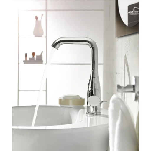 Смеситель для раковины GROHE Essence 32628001 однорычажный хром